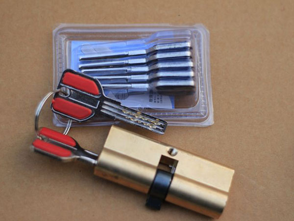 绵竹24小时上门开锁公司